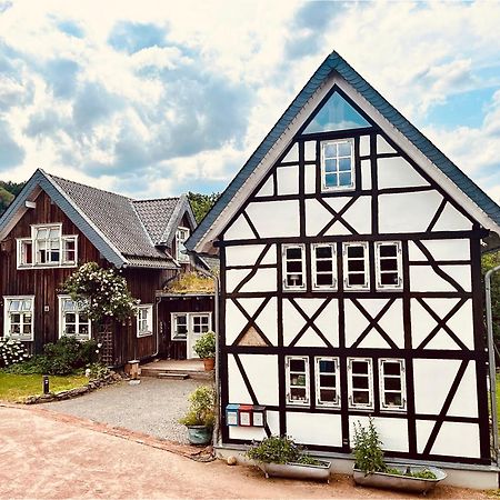 Villa Fachwerkhaus Am Waldesrand à Solingen Extérieur photo